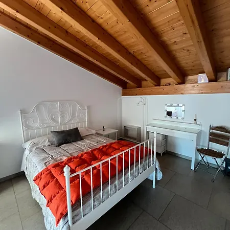 Holiday home Il Nido Del Colibri Stazzona