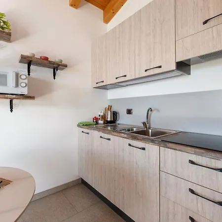 Il Nido Del Colibri Vakantiehuis Stazzona